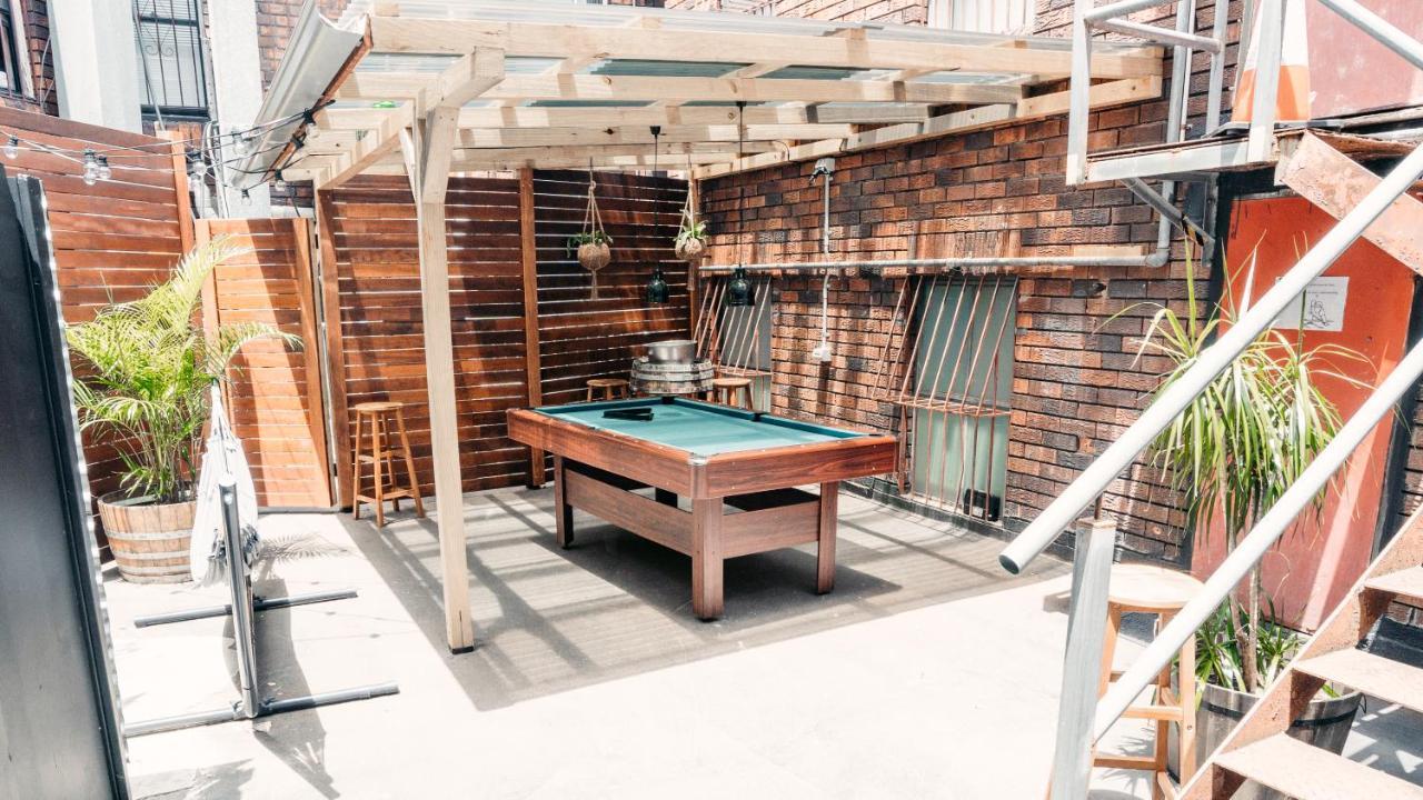 Mad Monkey Downtown Hostel ซิดนีย์ ภายนอก รูปภาพ