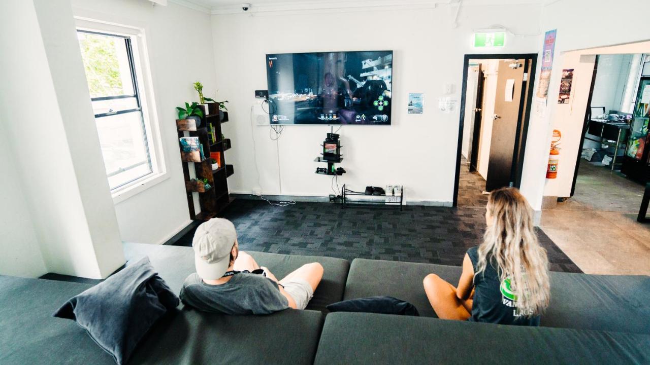 Mad Monkey Downtown Hostel ซิดนีย์ ภายนอก รูปภาพ